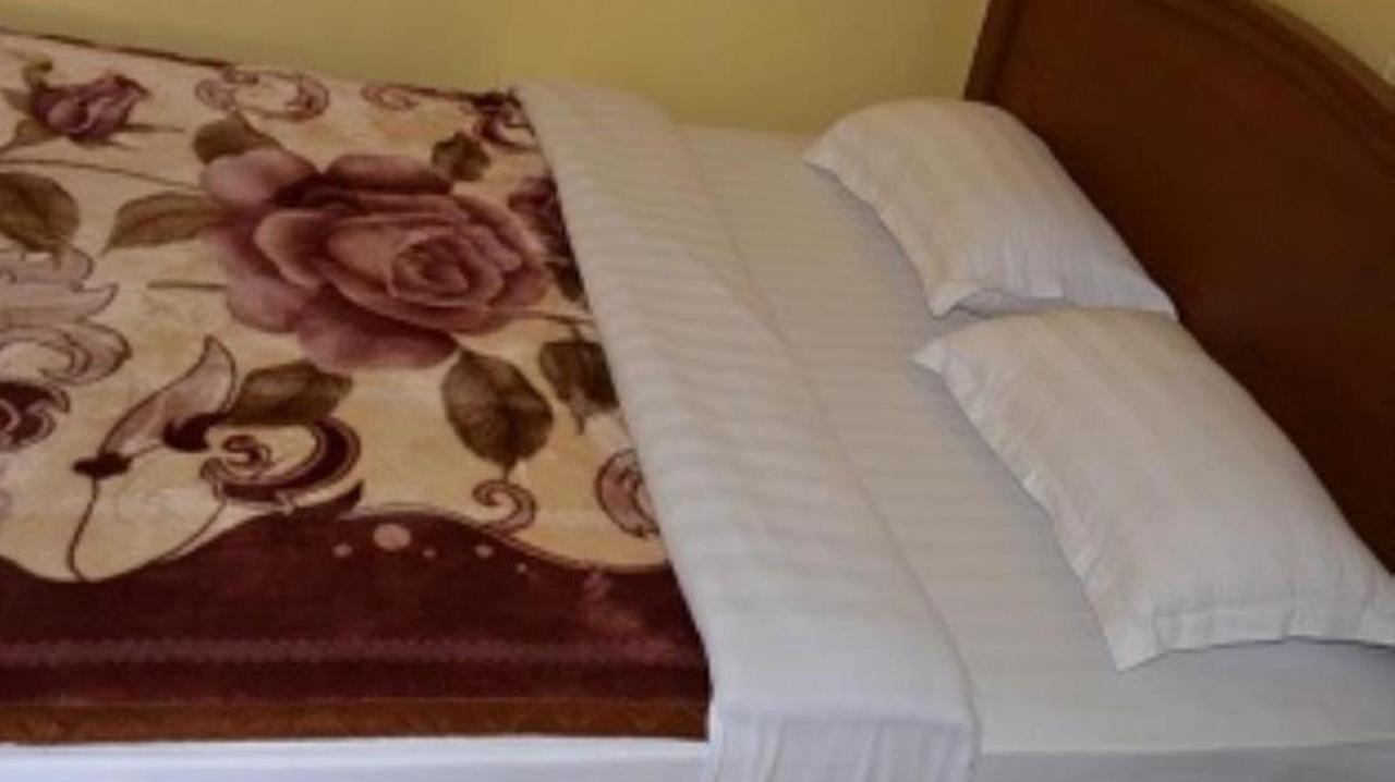 Yee Shin Guest House Hsipaw Kültér fotó